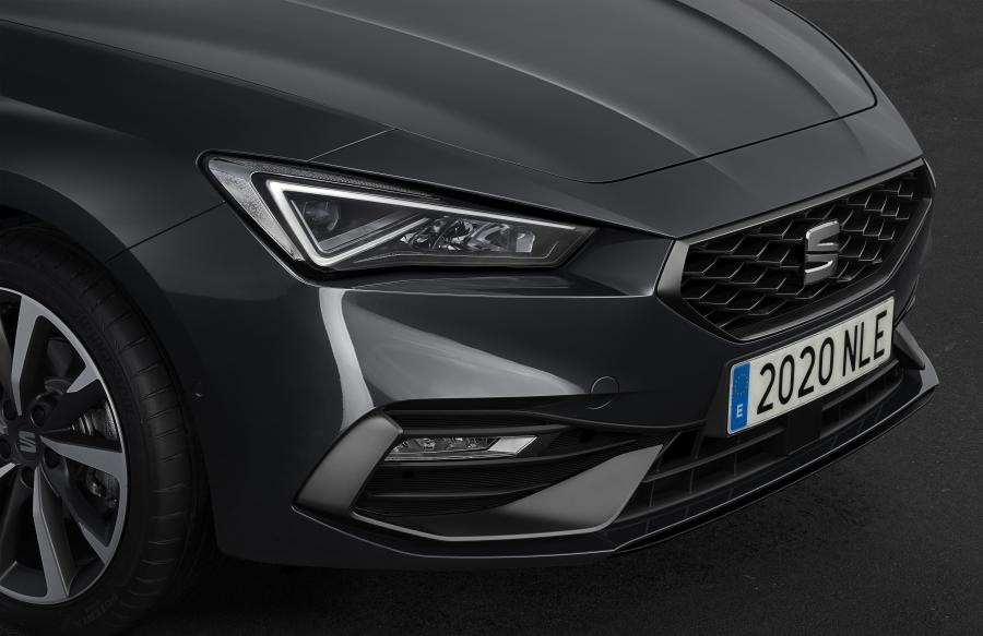 Детали экстерьера Seat Leon Sportstourer FR eHybrid 2020 года  (WW) (фото 7 из 16)